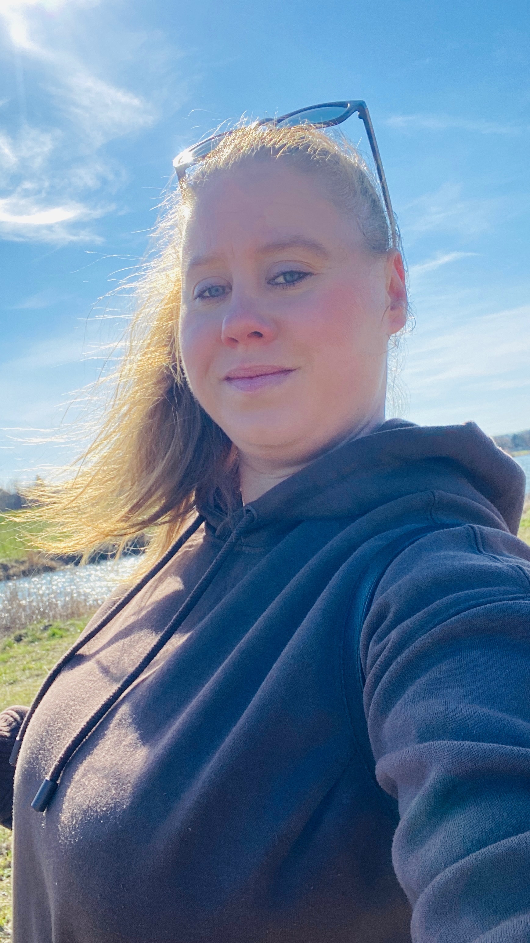 Veronika OnlyFans header