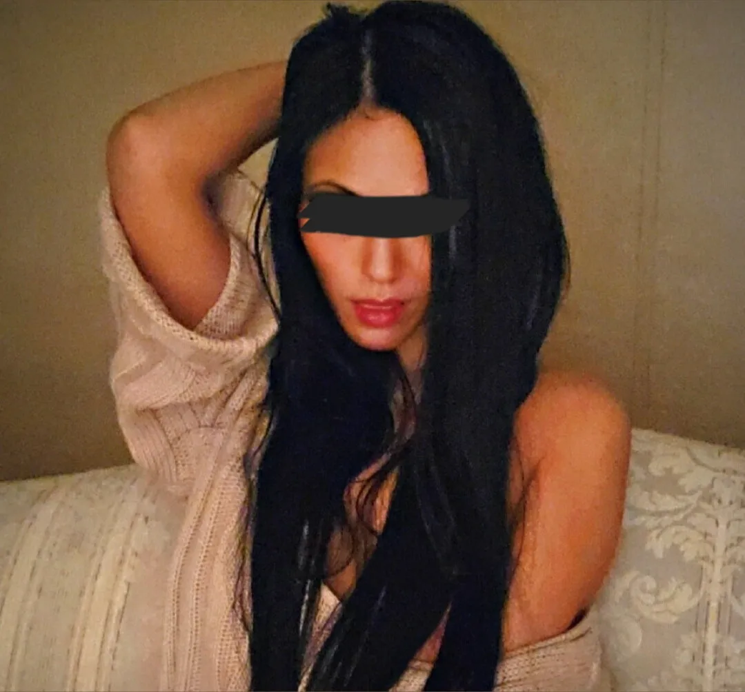 V E R O N I K A • S U M M E R S