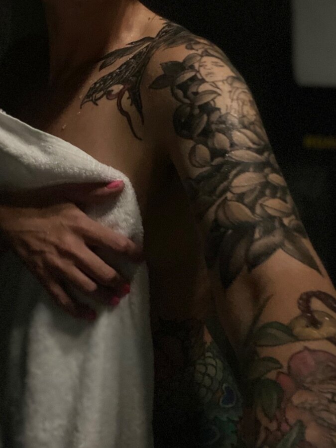 Veronika OnlyFans header