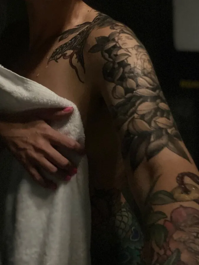 Veronika OnlyFans header