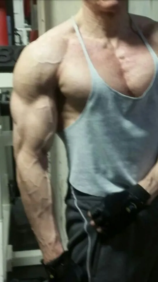 Vers Muscle Daddy OnlyFans header