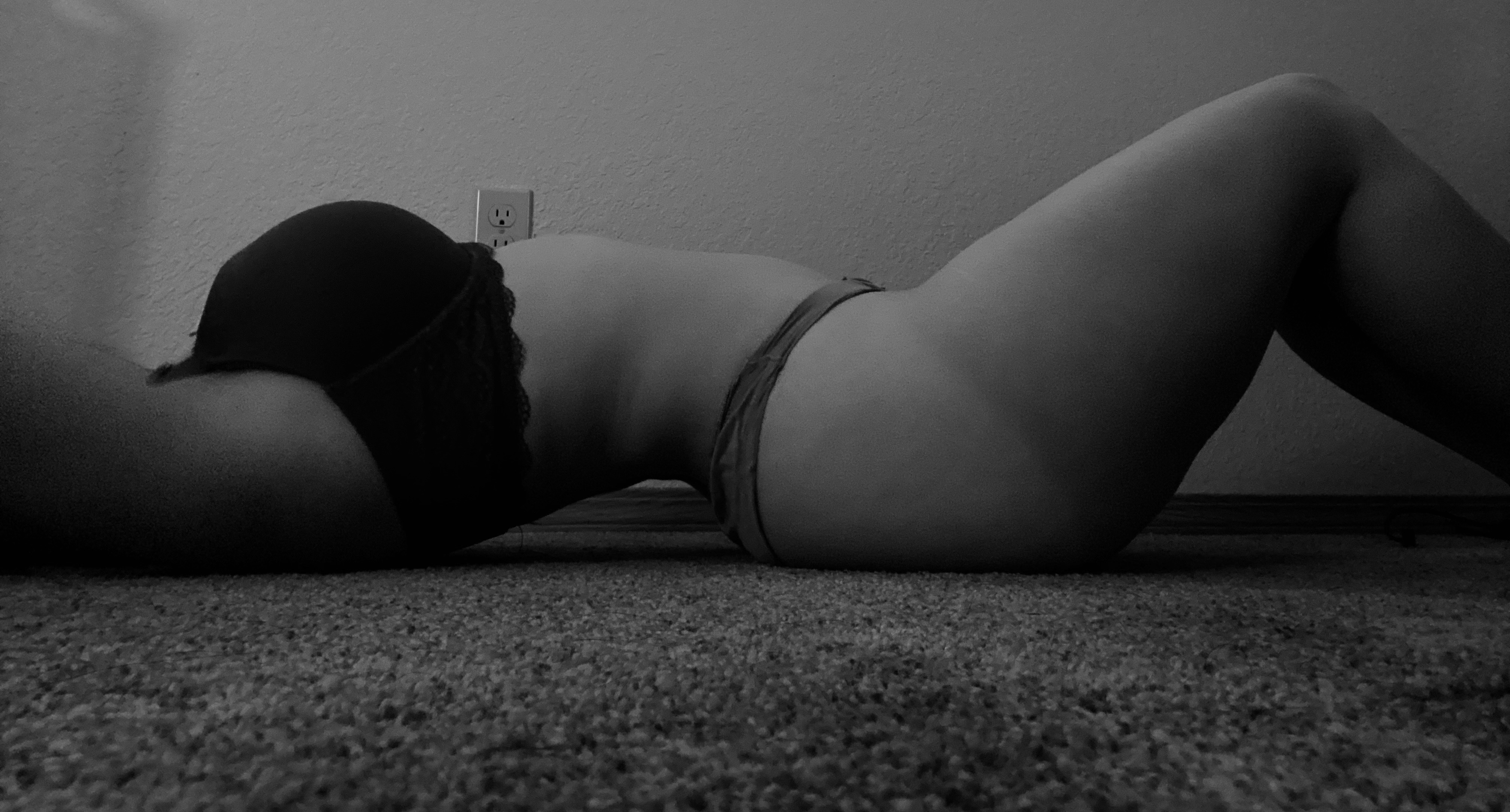 Vesa OnlyFans header