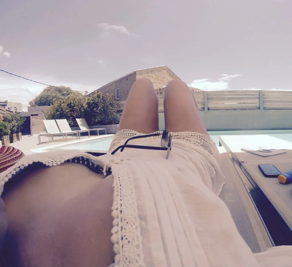 V for Veronique OnlyFans header