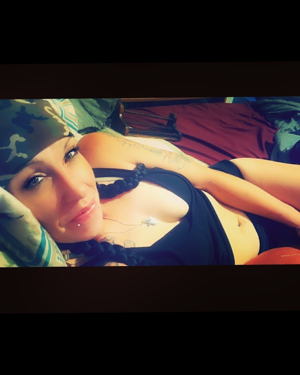 Vi0l3ntVi0l3t OnlyFans header