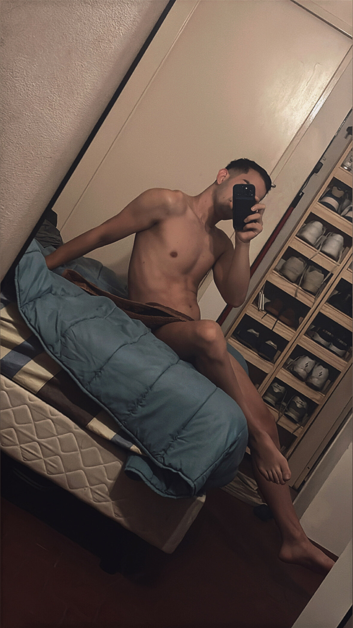 Enzo Yñiguez OnlyFans header