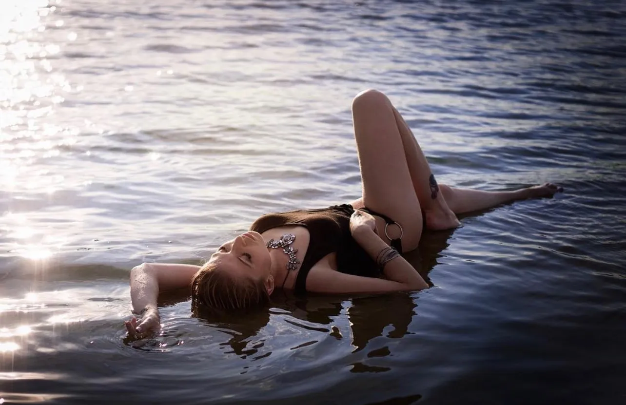 Valeria OnlyFans header