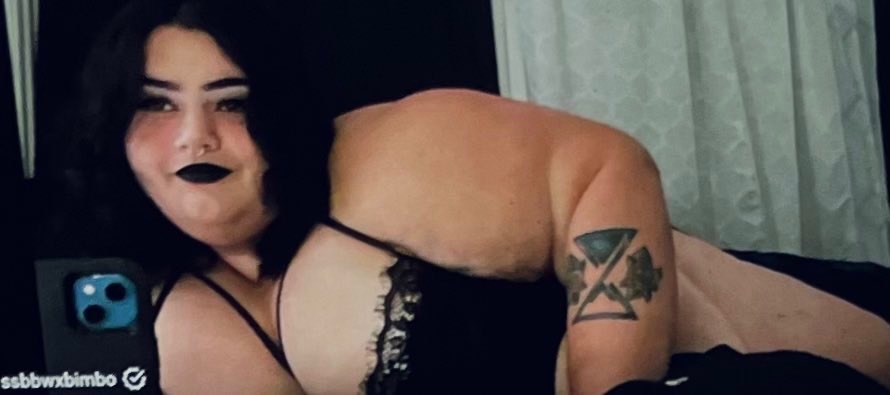 vib3rantxviolet OnlyFans header