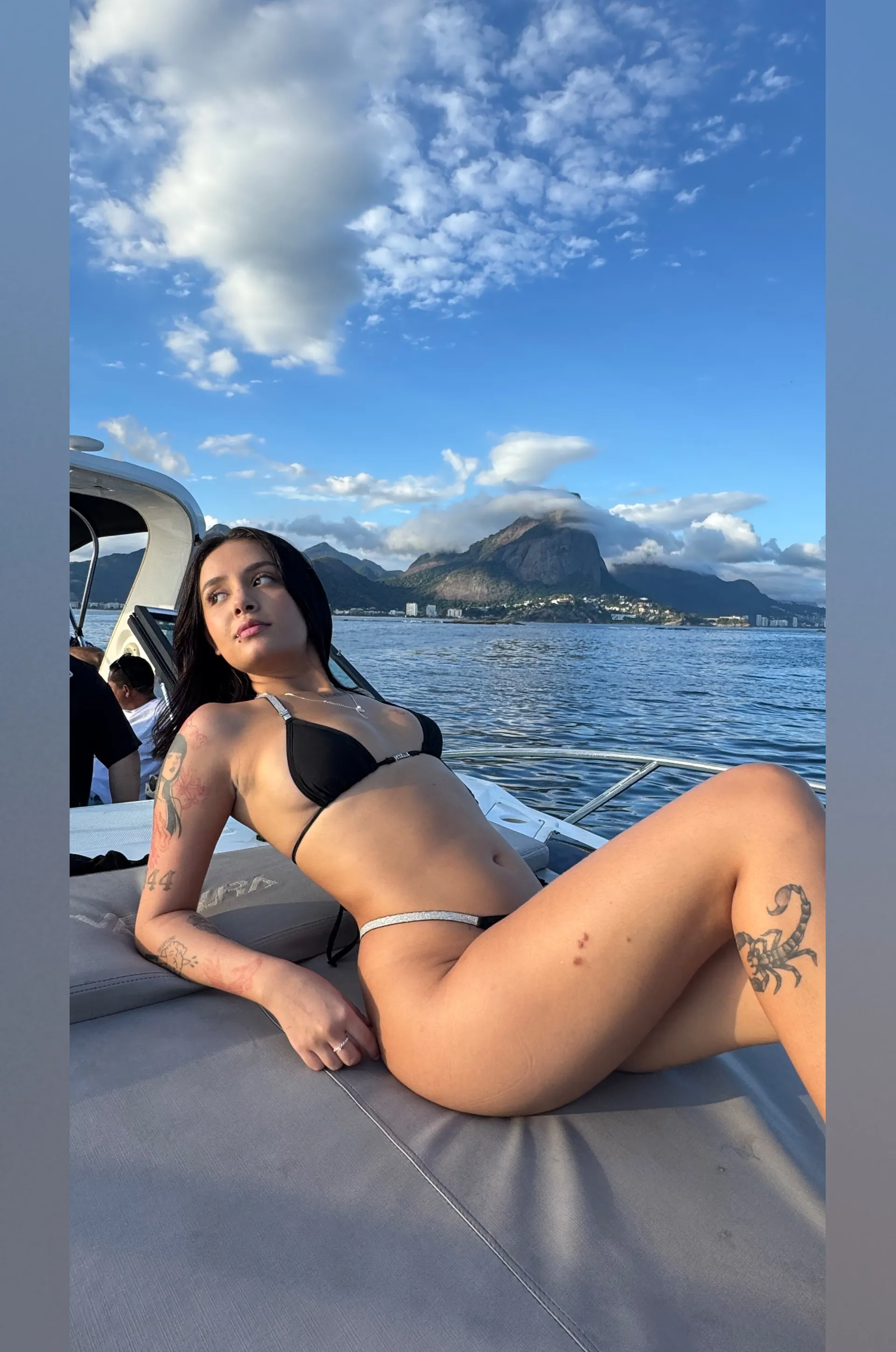 Victoria cover