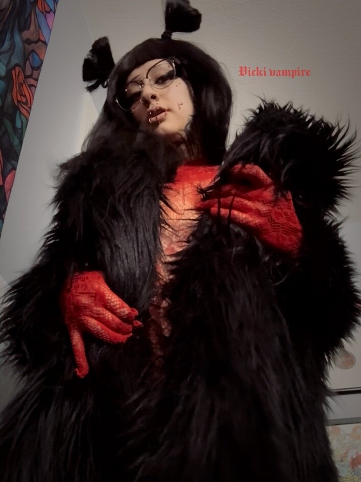 Vicki vampire OnlyFans