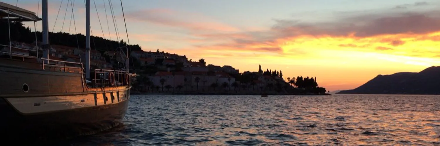 Vickie Brown (former VickyLove) OnlyFans header