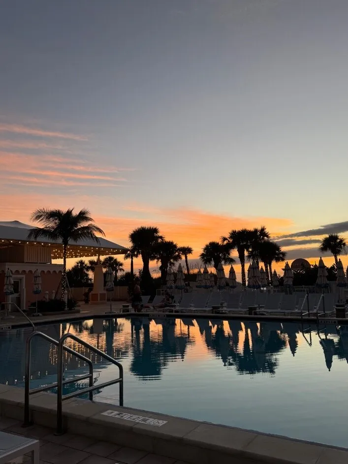 Vicki 🍒 OnlyFans header