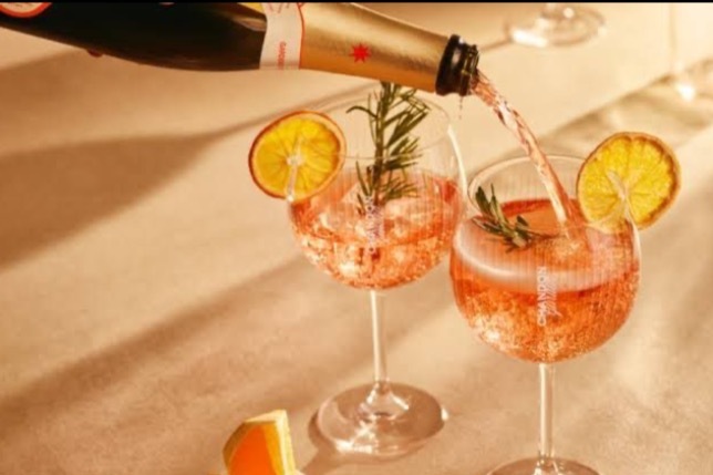 Vicky OnlyFans header