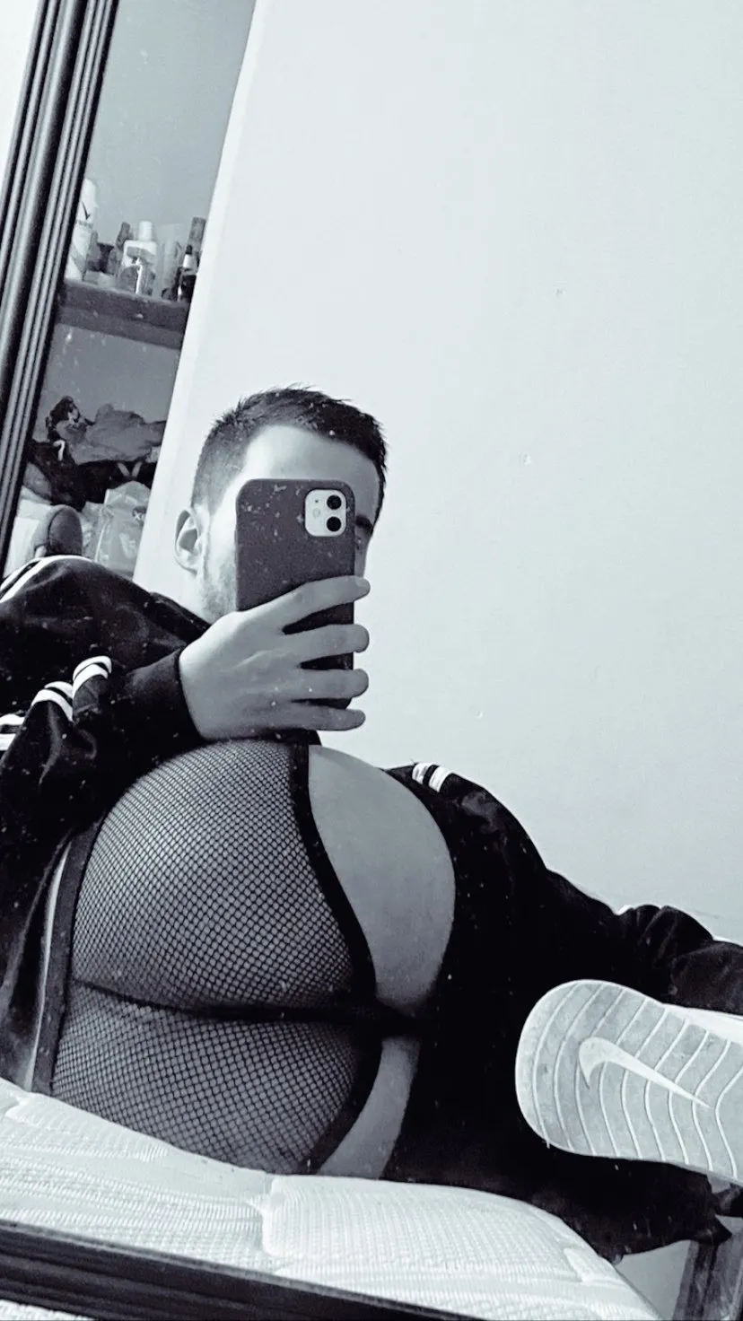 Víctor Bustamante OnlyFans header
