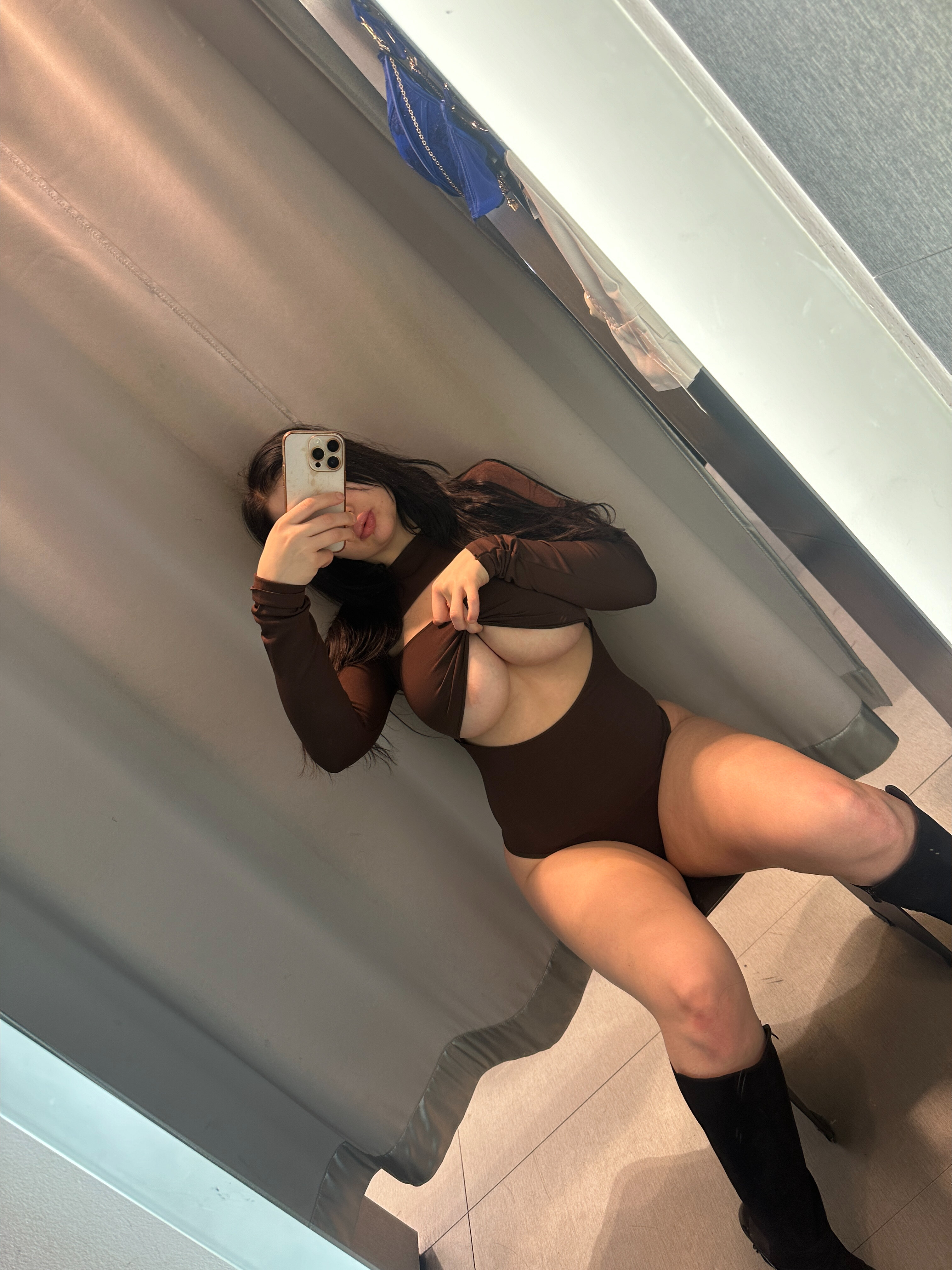 Victoria Lux OnlyFans header