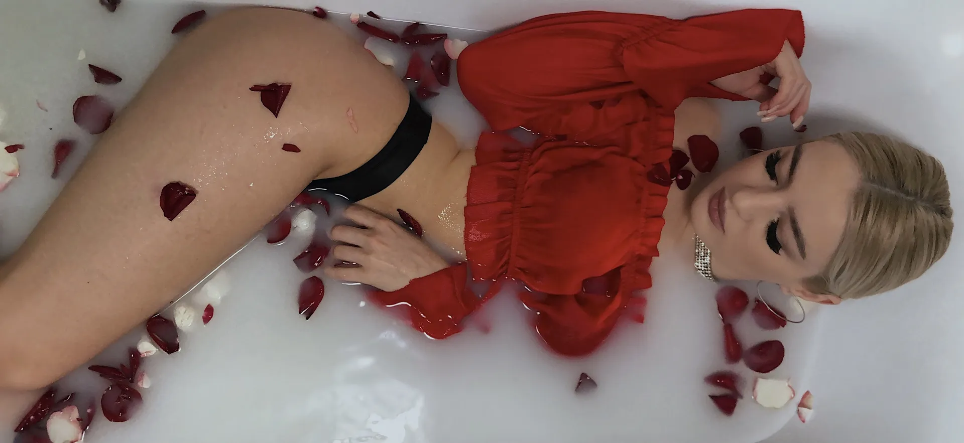 Victoria OnlyFans header