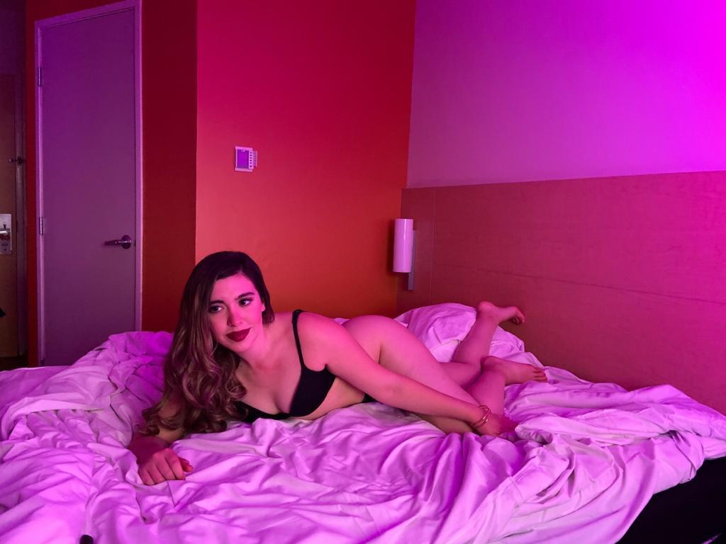 Victoria castellanos OnlyFans header