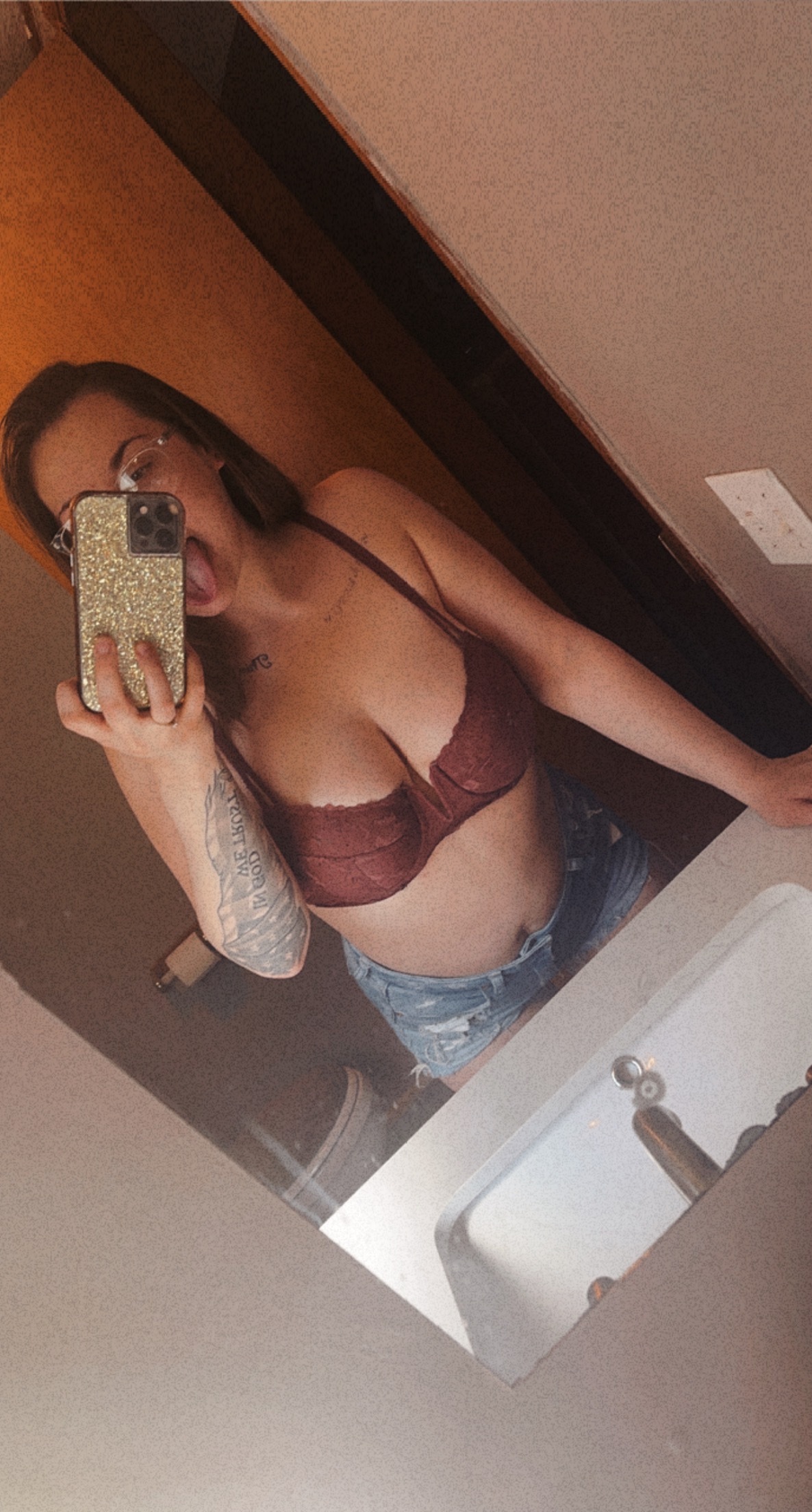 VictoriaVixen OnlyFans