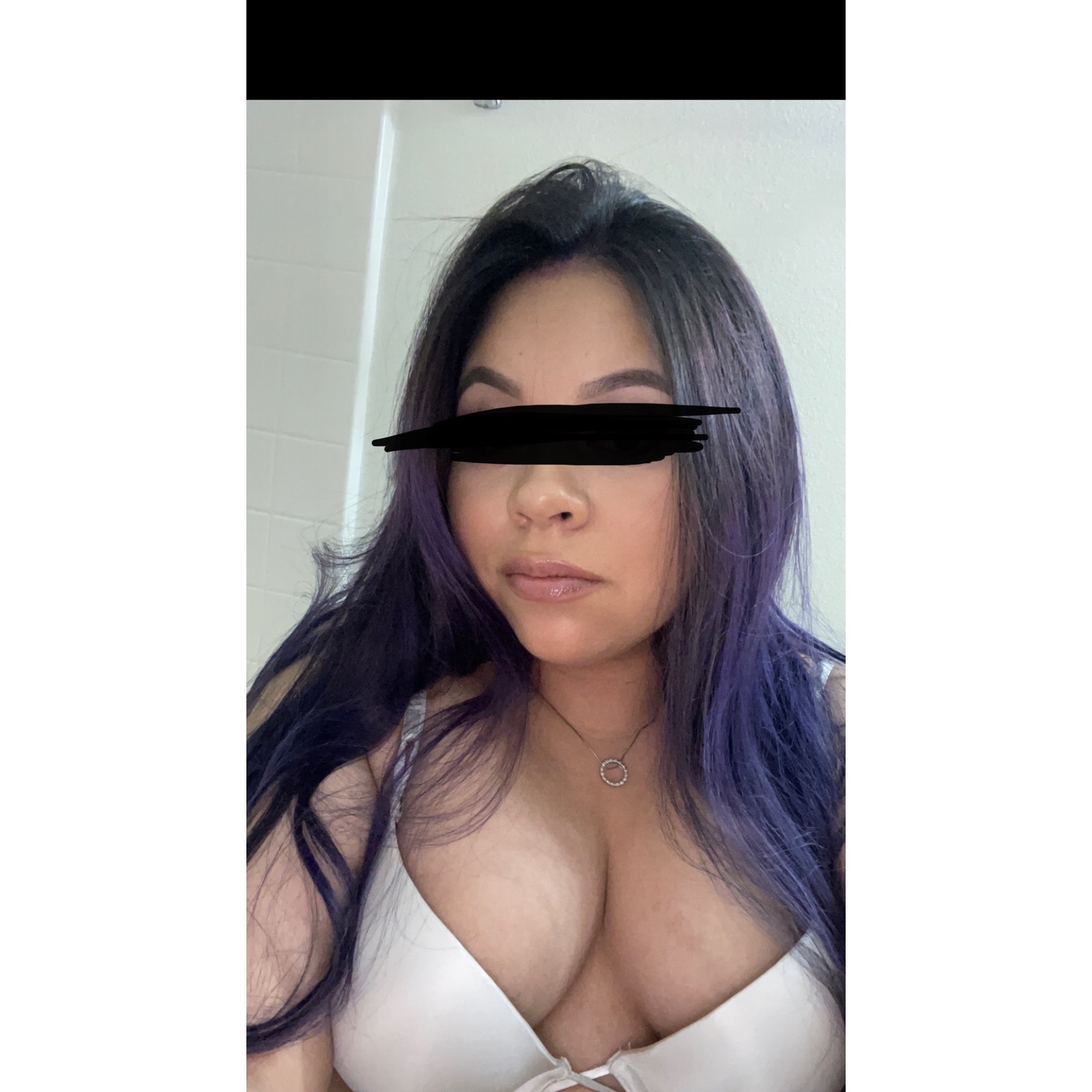 Iliana Hejazi OnlyFans