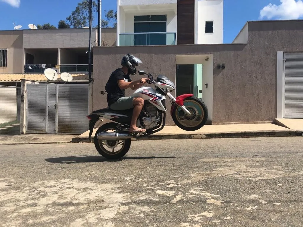 Victor London OnlyFans header