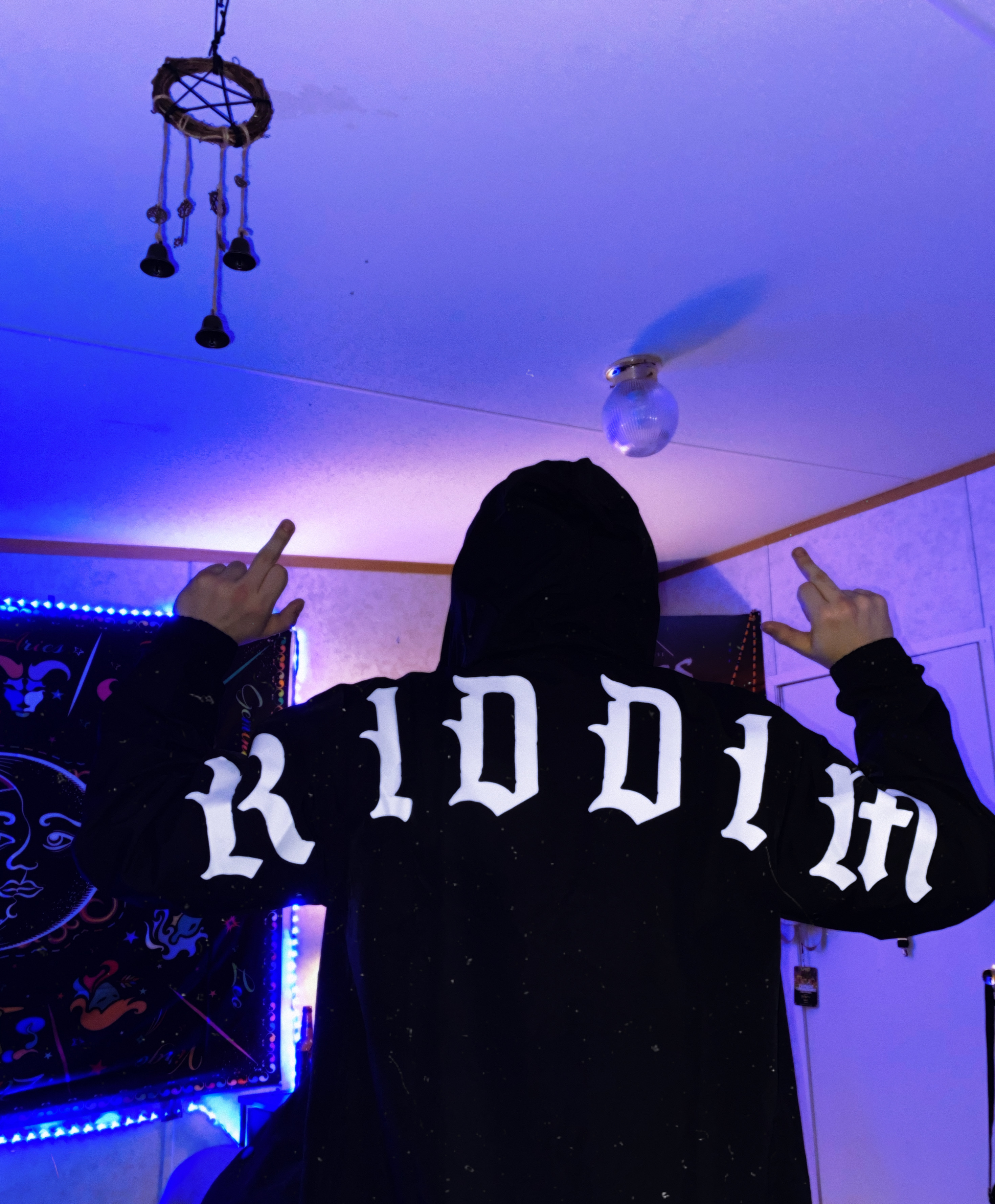 Vic ❤️‍🩹 OnlyFans header