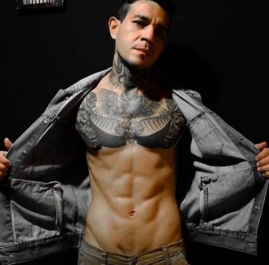 Vier OnlyFans header