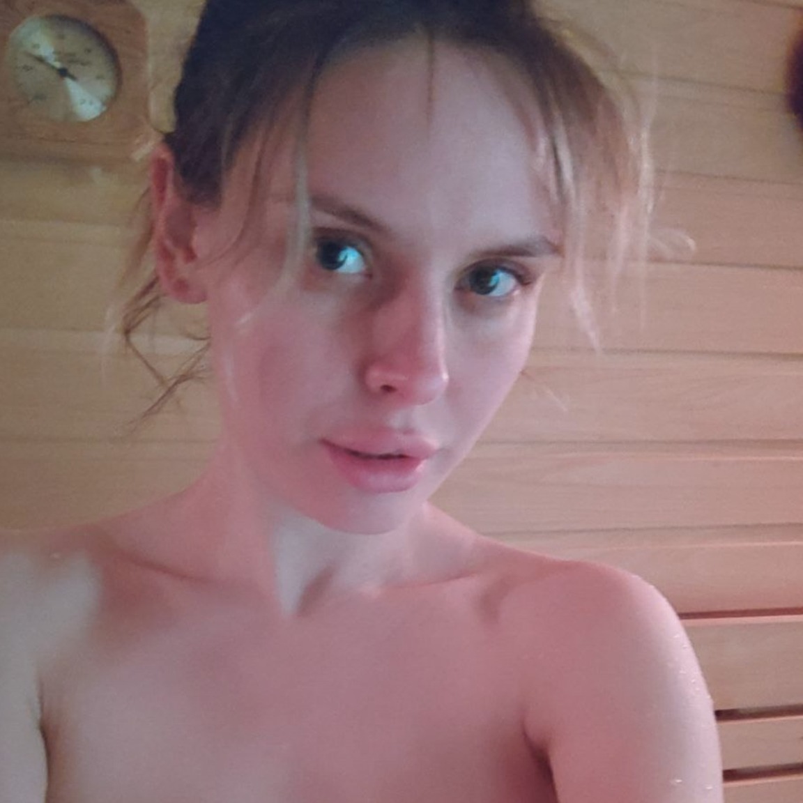 VIKA🤍WEIX OnlyFans