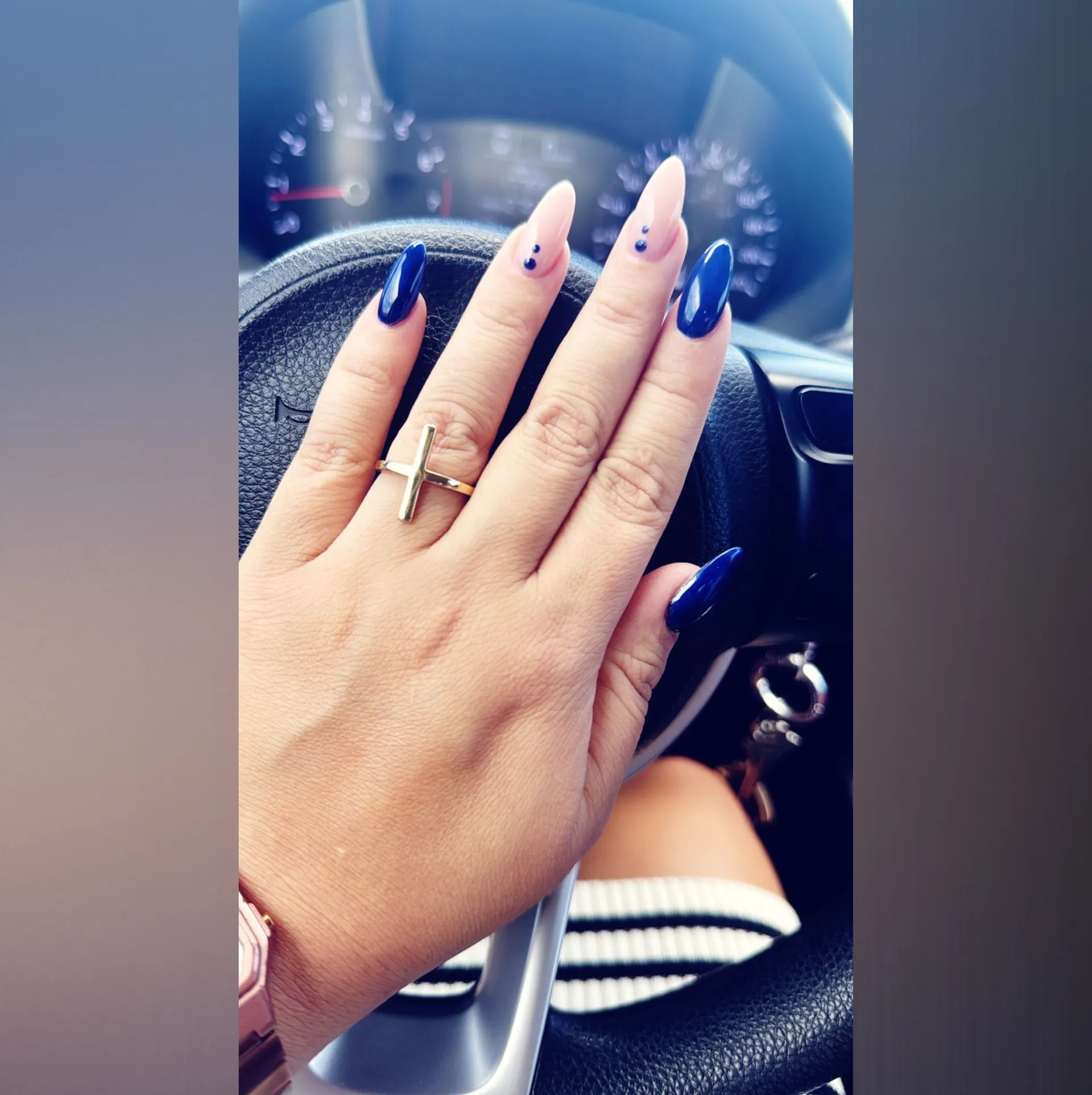 Victoria🫰🏻💜 OnlyFans header