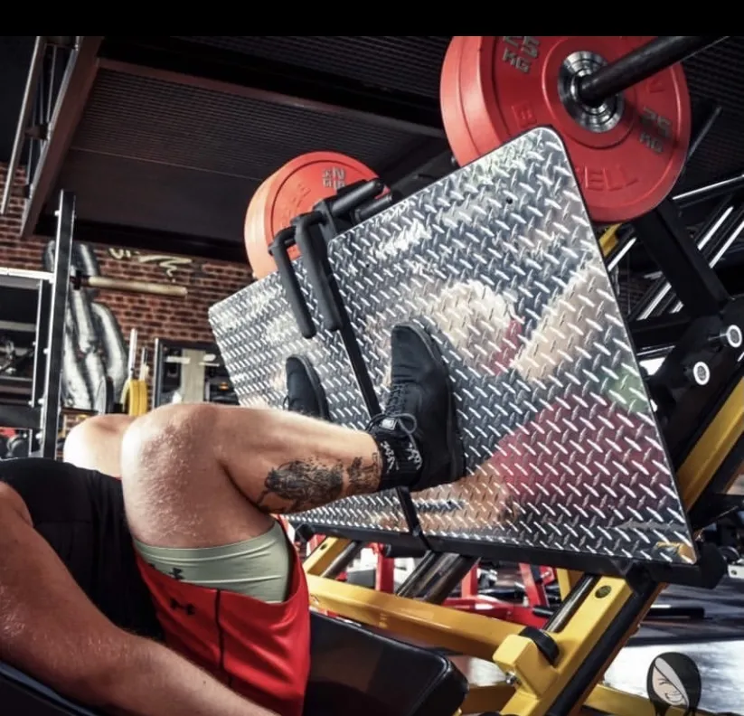 Vikingfeet_and_Treetrunkcalves OnlyFans header