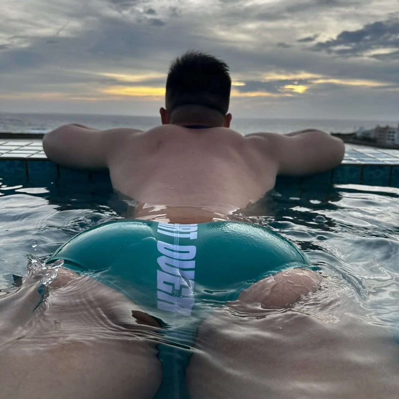 NikoAono OnlyFans header