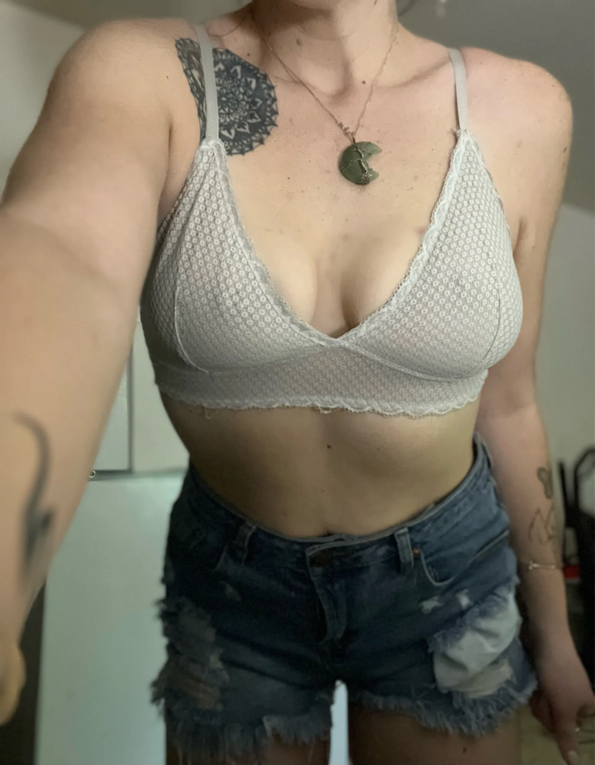 @violetkayyy OnlyFans header