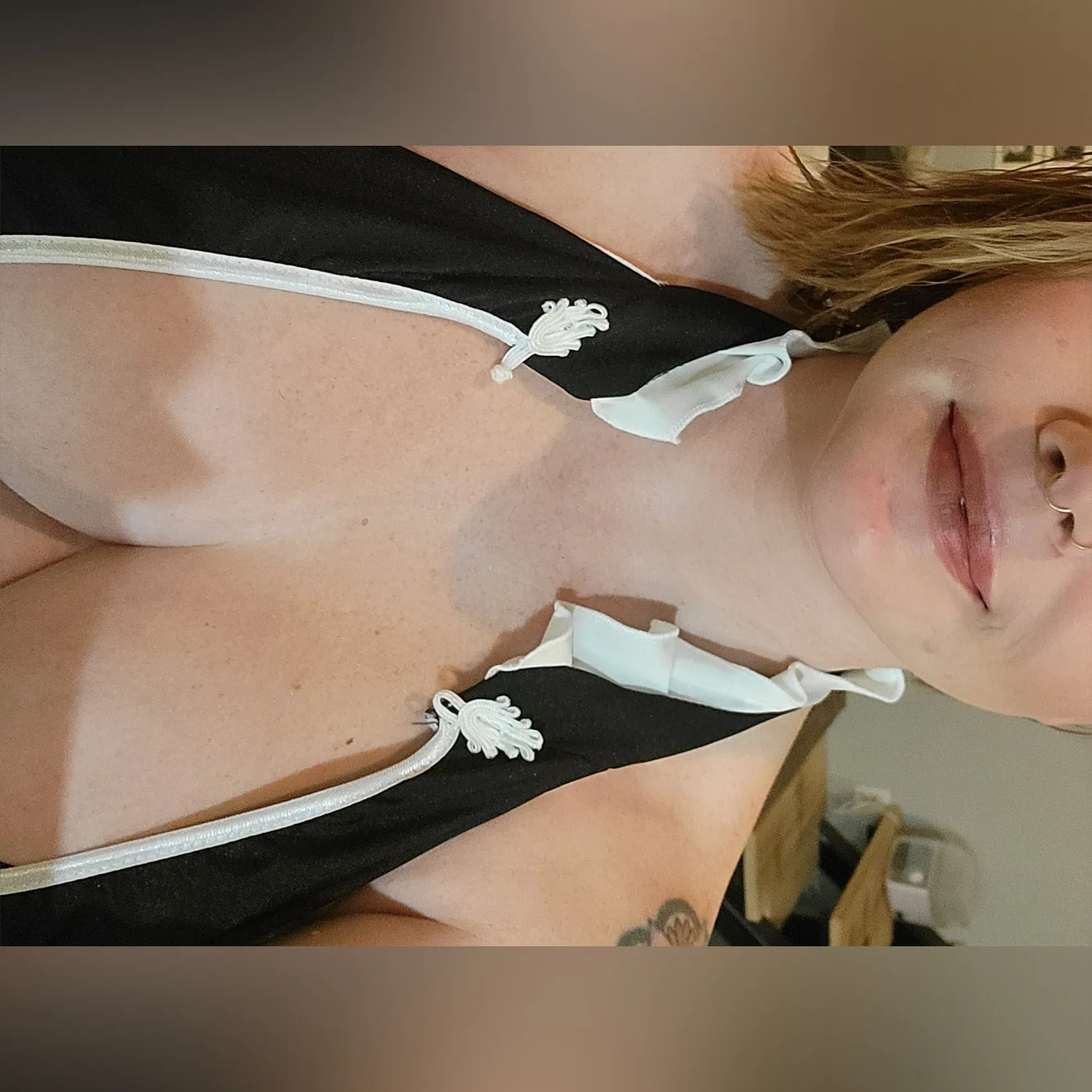 violetp OnlyFans header