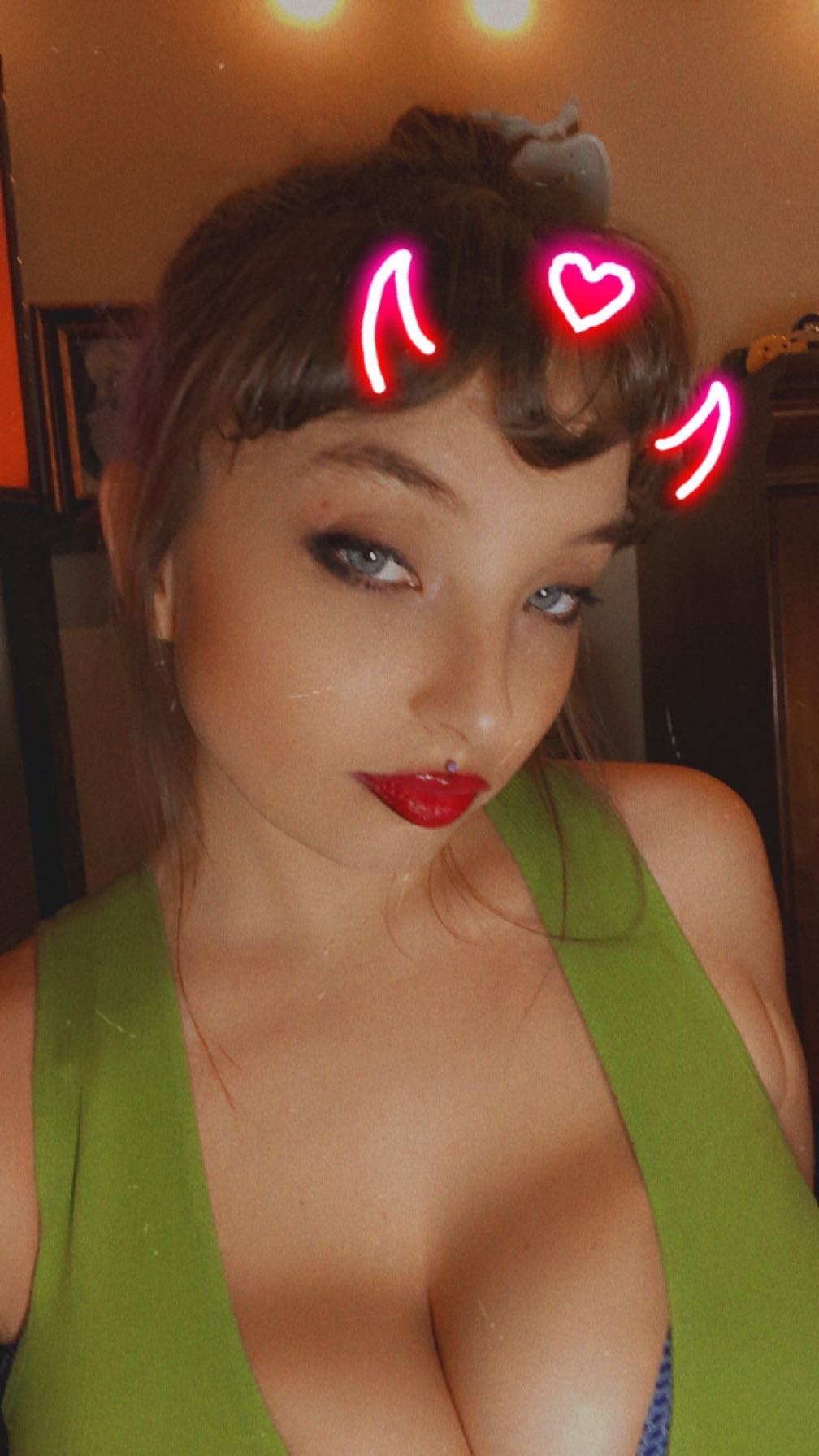 Goddess Violet Flowers OnlyFans