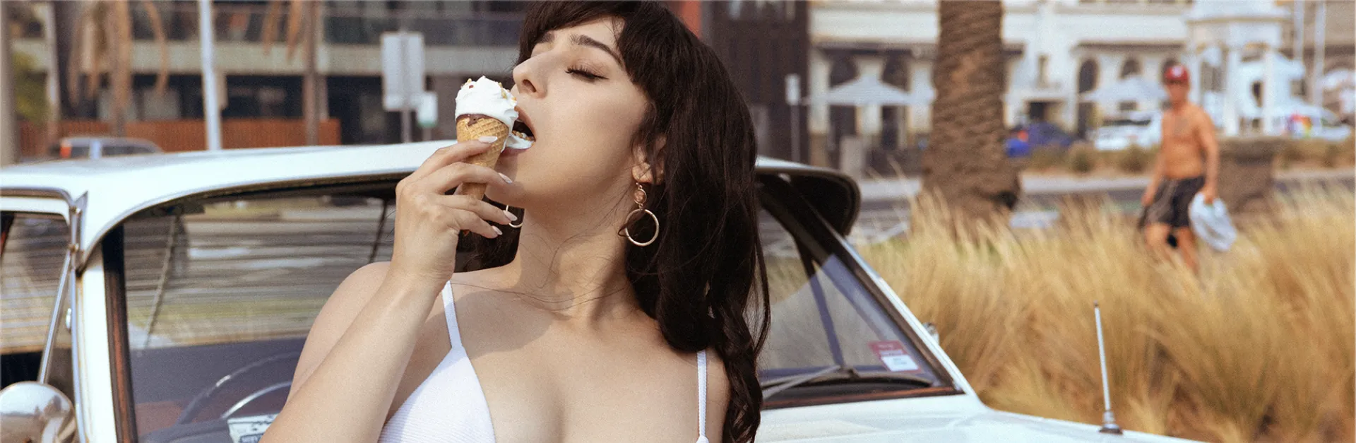 Violet Russo OnlyFans header