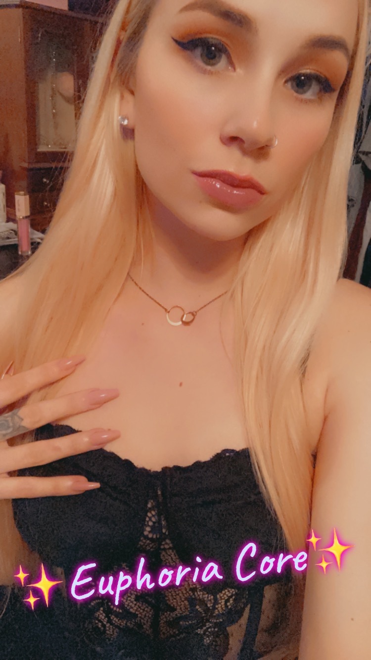 Violett Skyy OnlyFans