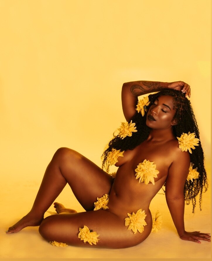 Violet Symone 💜 OnlyFans header