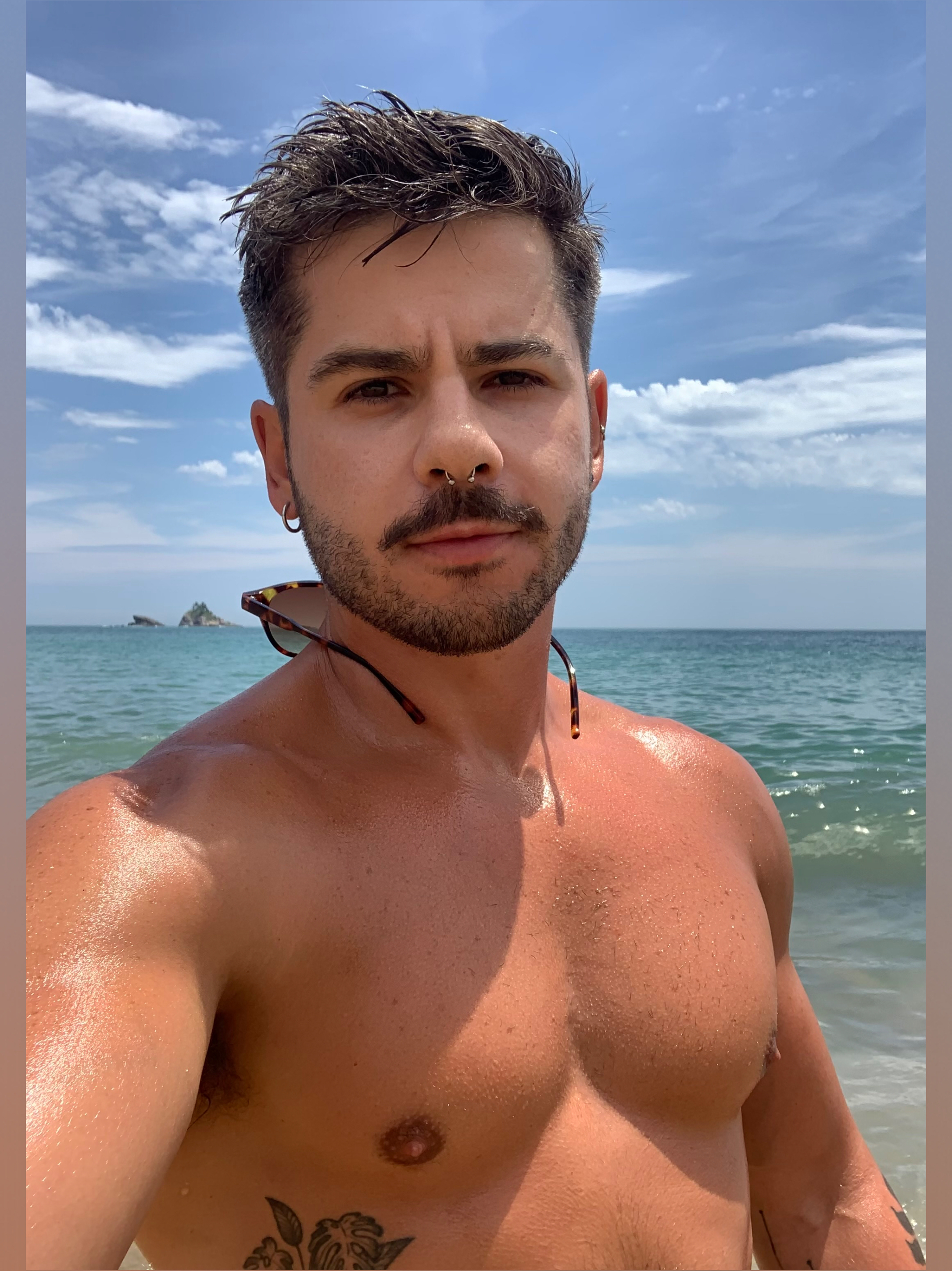 𝚅𝚒𝚌𝚝𝚘𝚛 OnlyFans