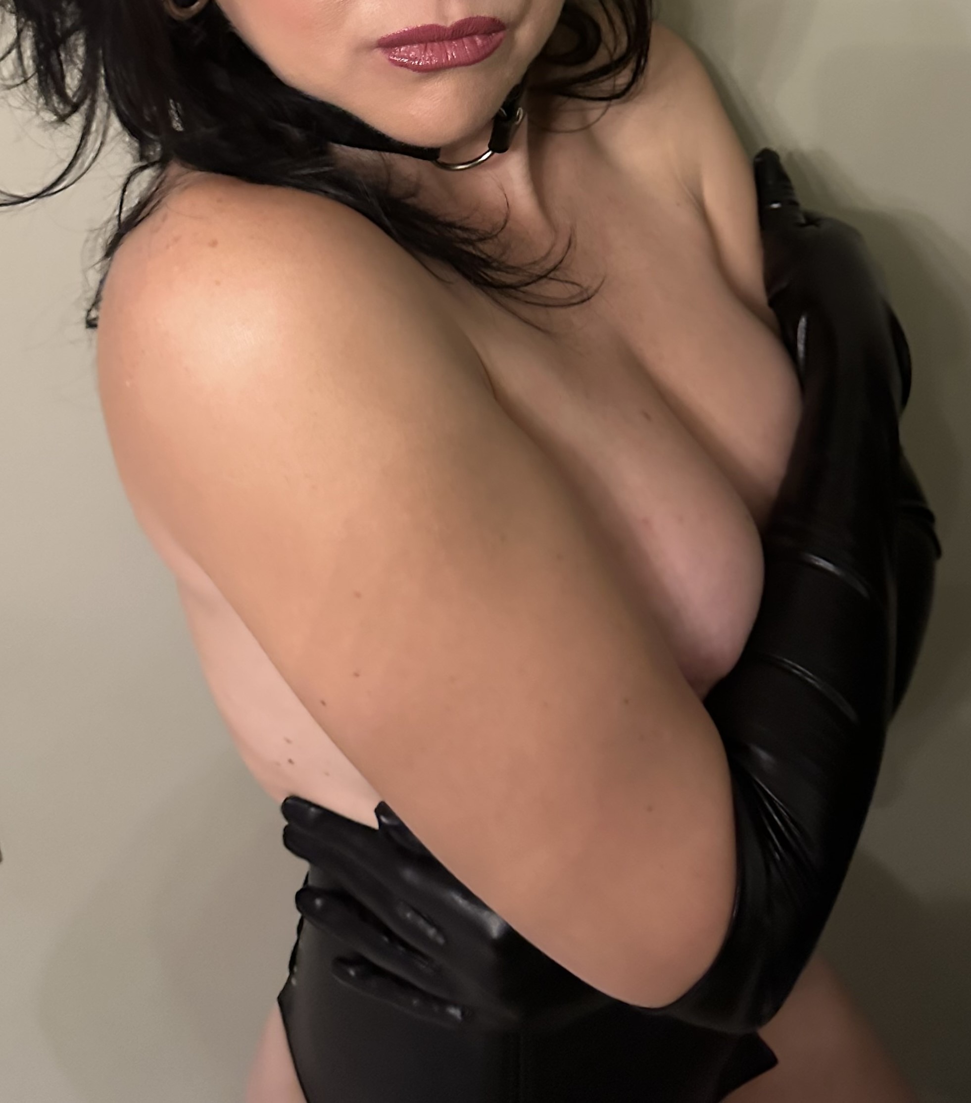 VivianneByNight OnlyFans