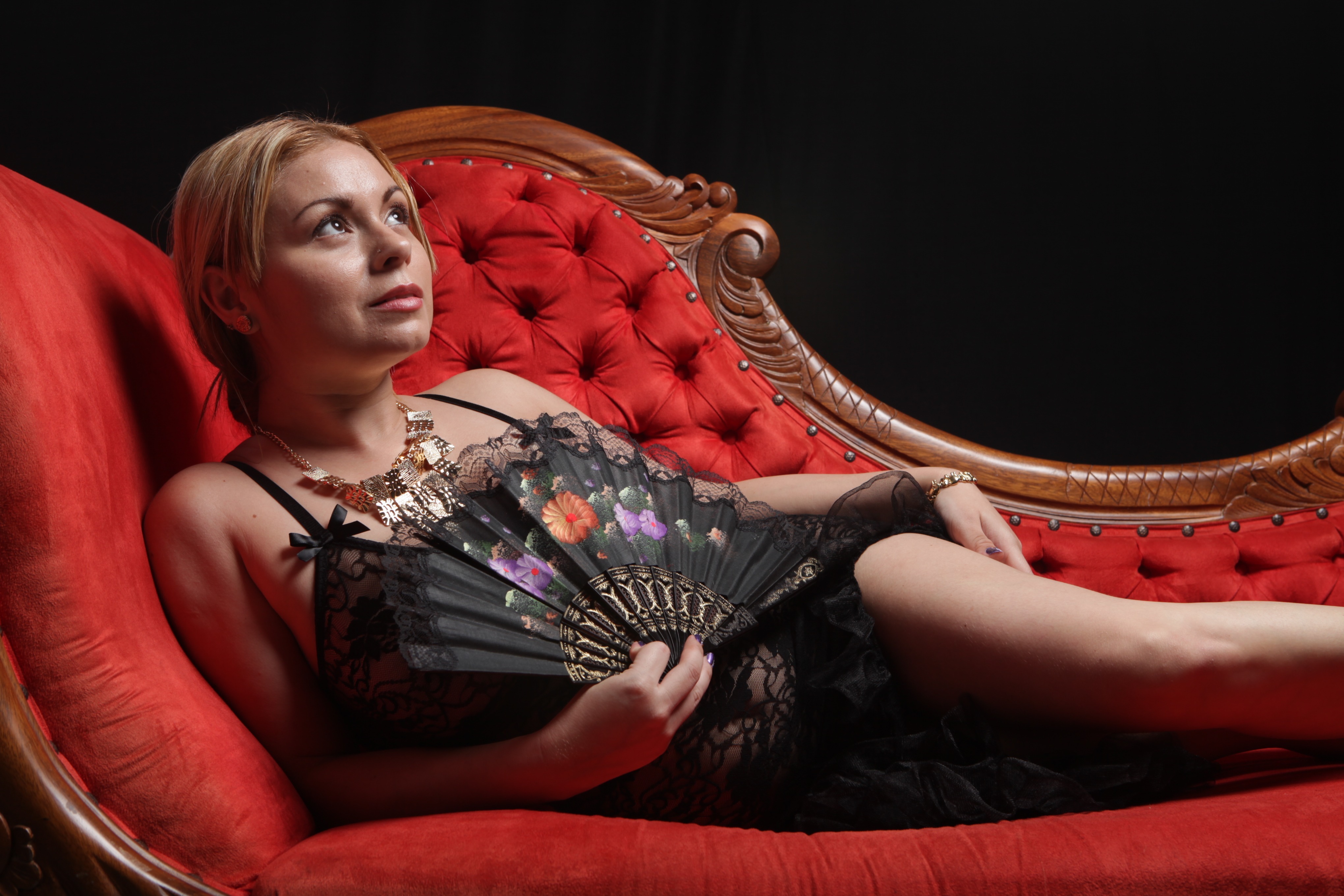 Vivi Kalessi Sipahi OnlyFans header