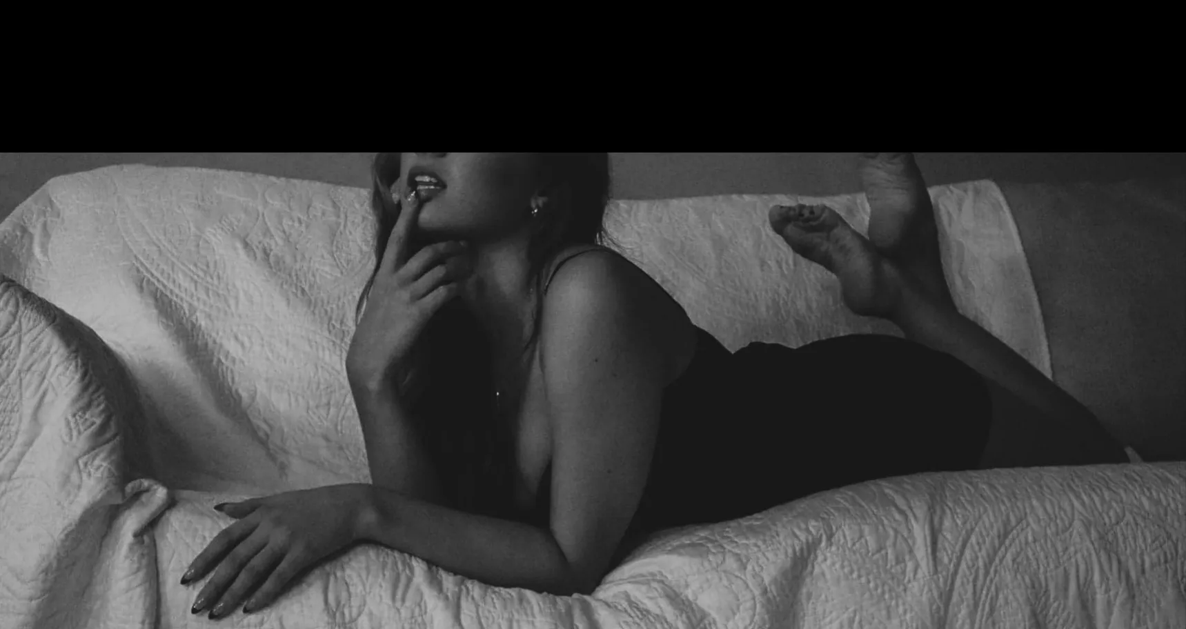 Vivian Rivers OnlyFans header