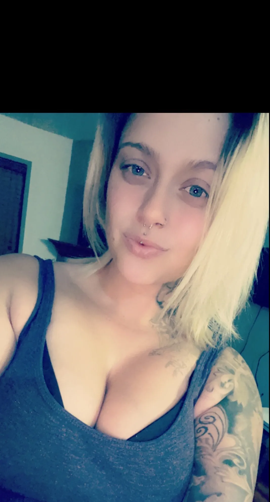 Yvonne S OnlyFans header