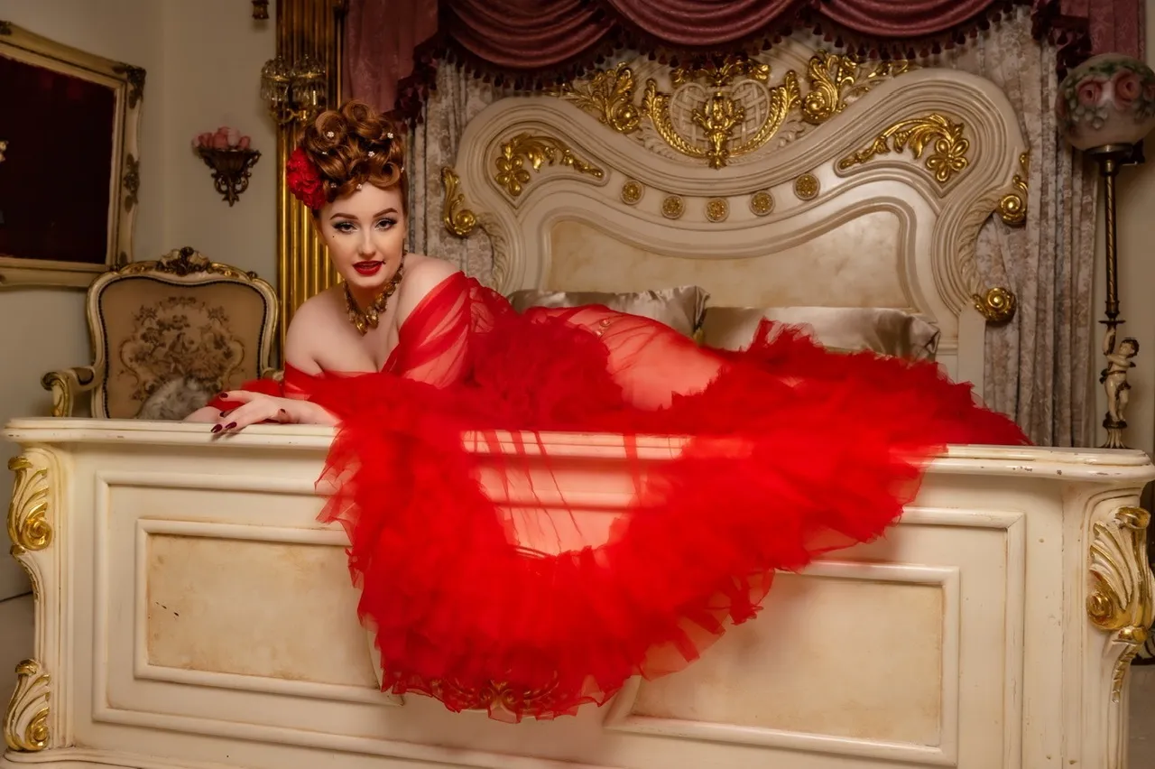 Vixie St. Claire OnlyFans header