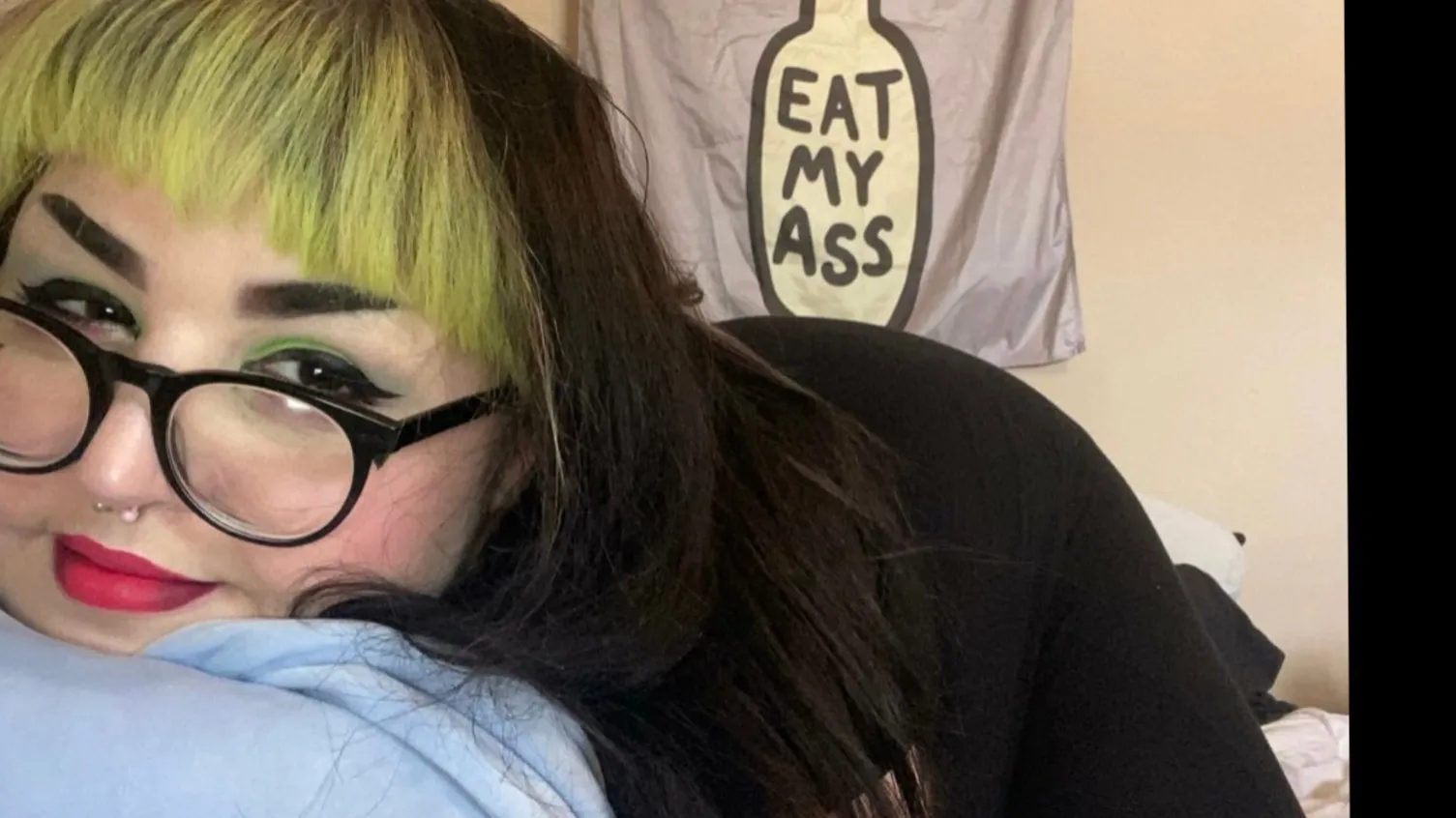 VixVella OnlyFans header