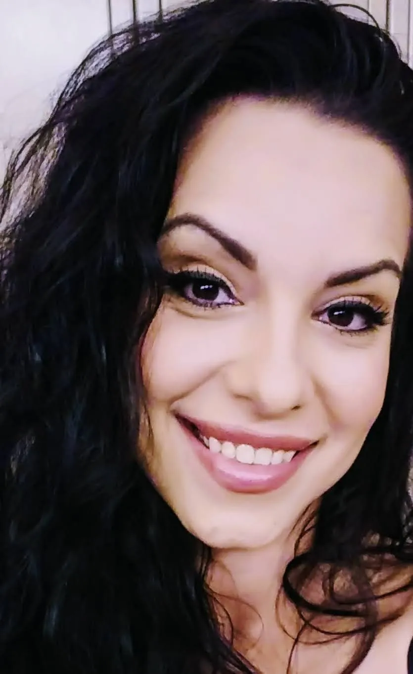 Vixxxy (Free Fan Page)