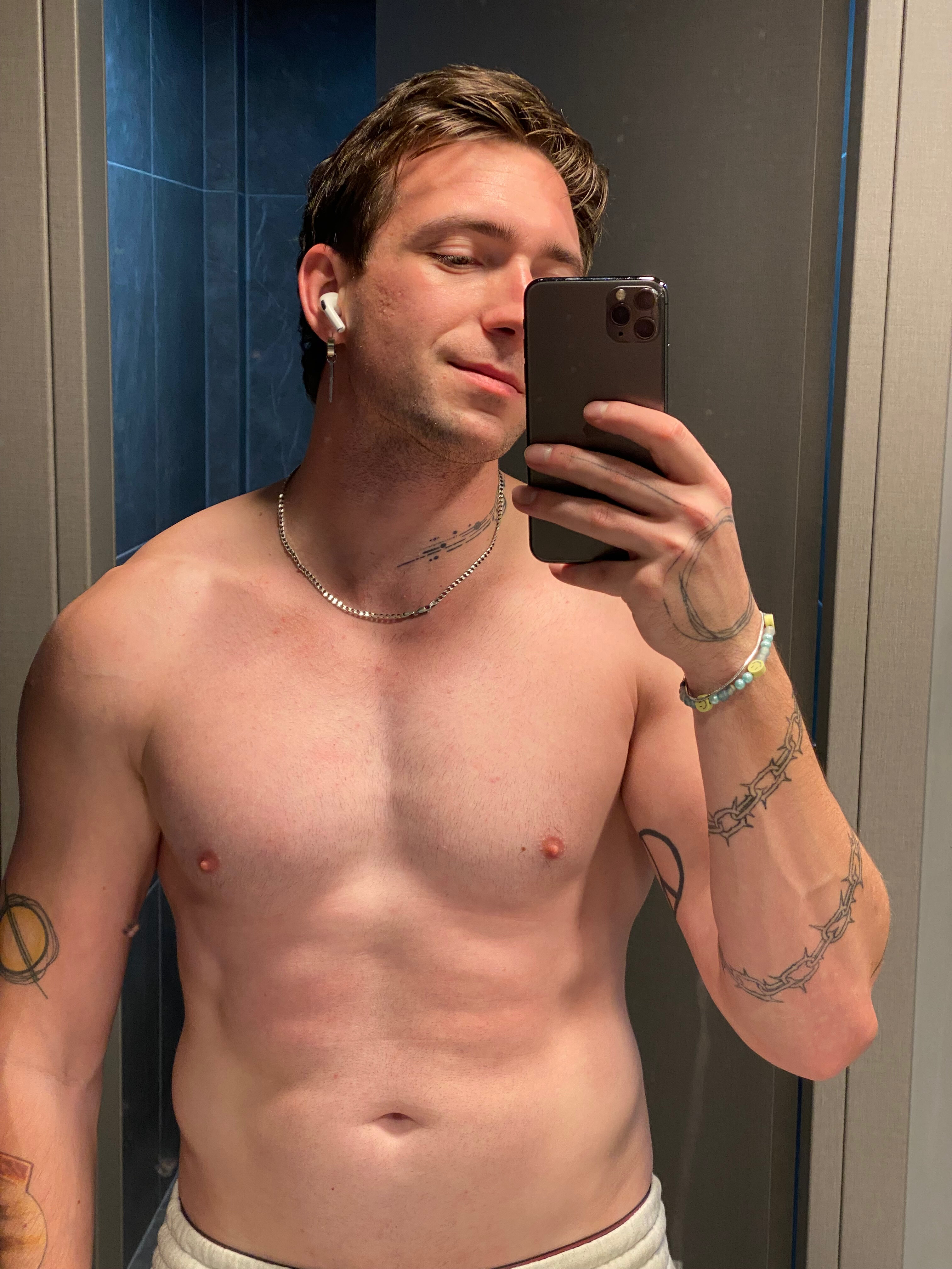 Voltage ⚡️ OnlyFans