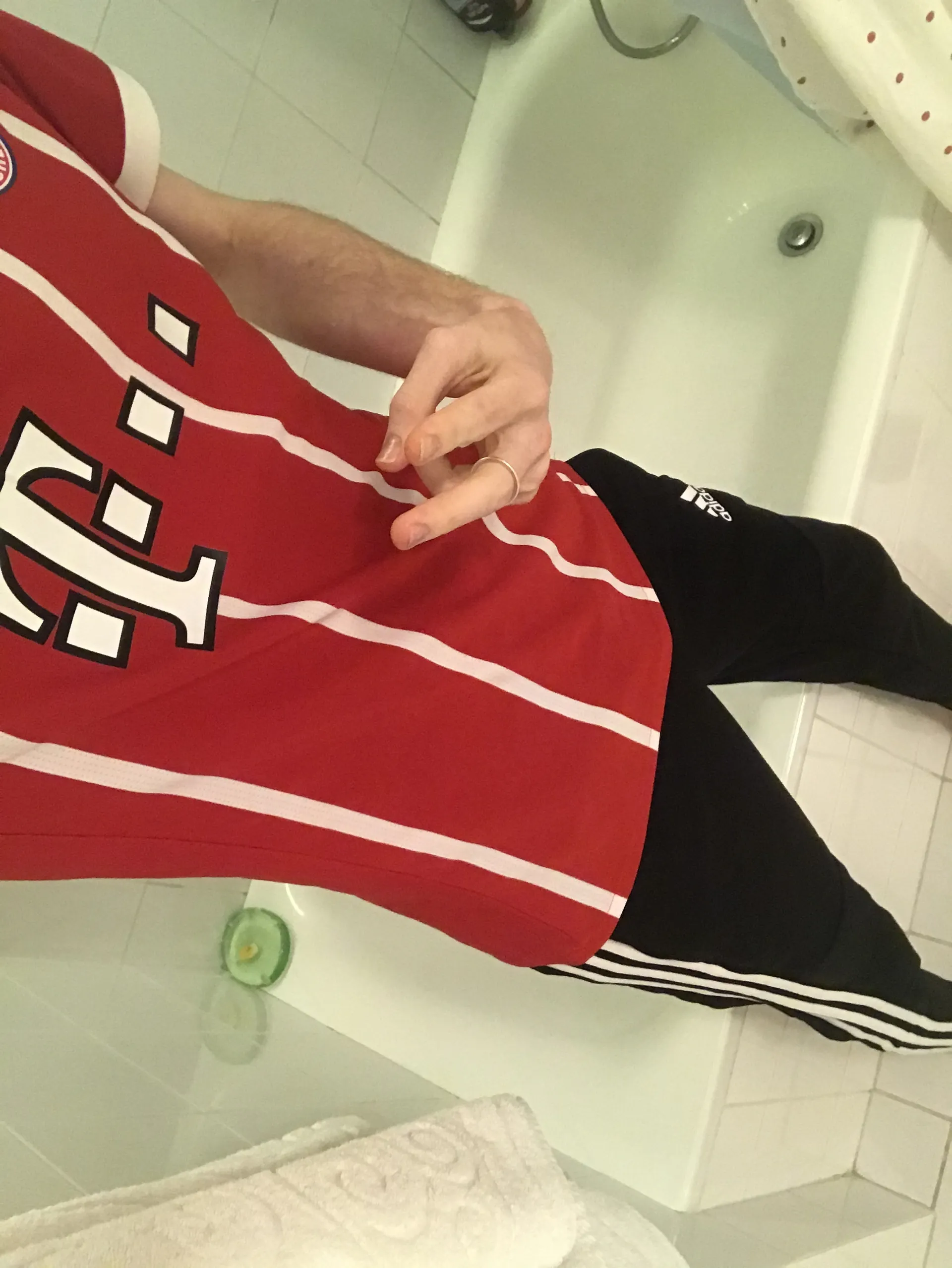 Vrovro OnlyFans header