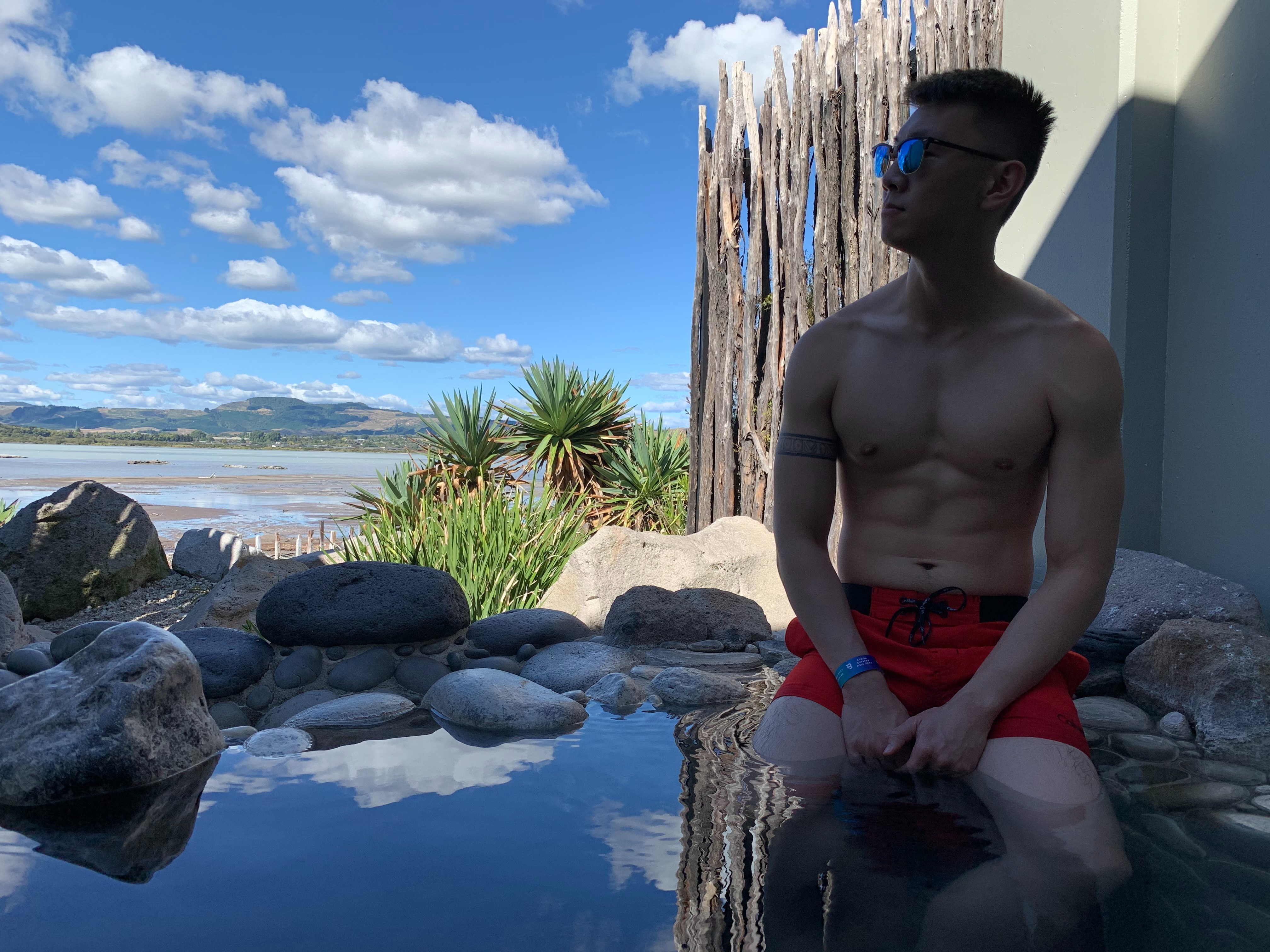 vuston OnlyFans header