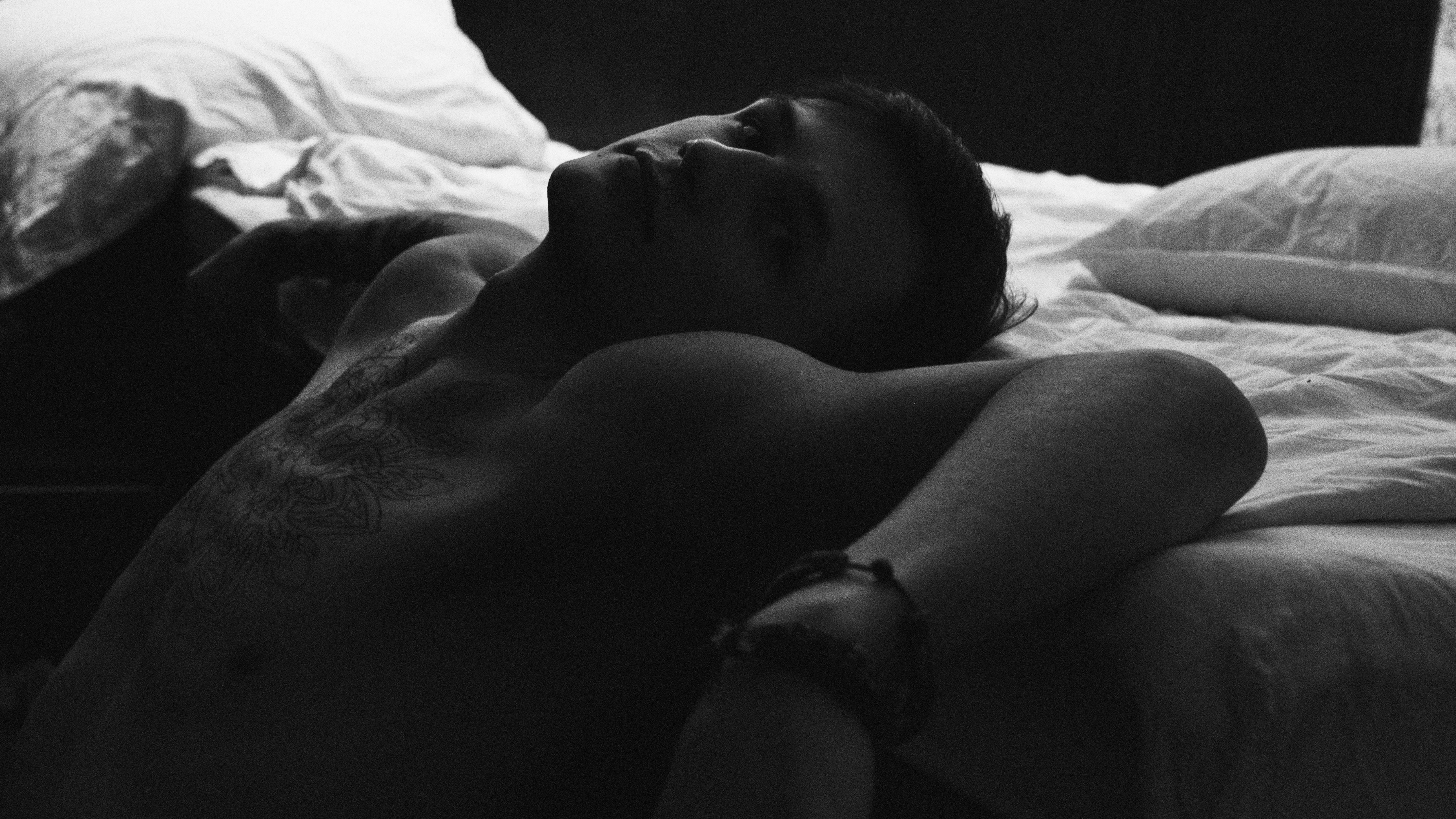 VV I R A G E OnlyFans header