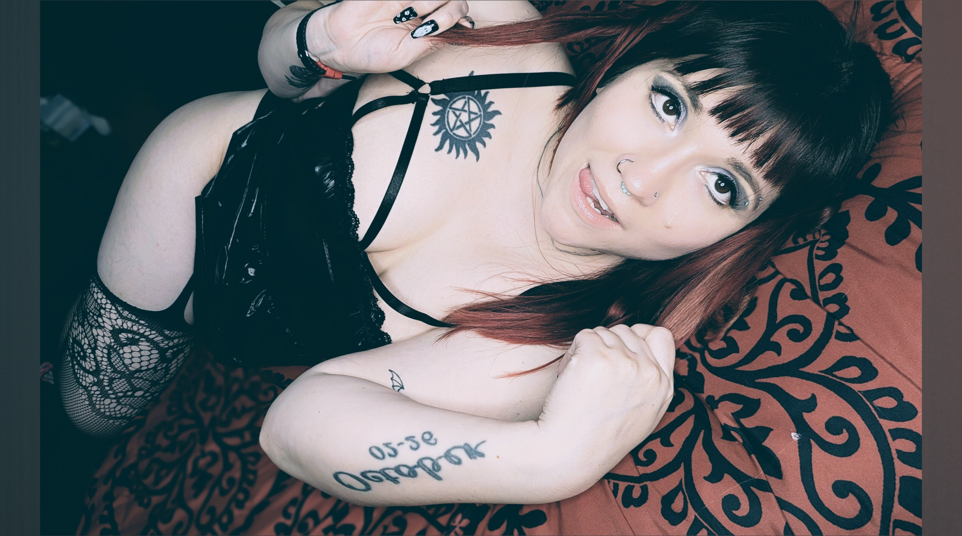 VvPurpleRosevV OnlyFans header