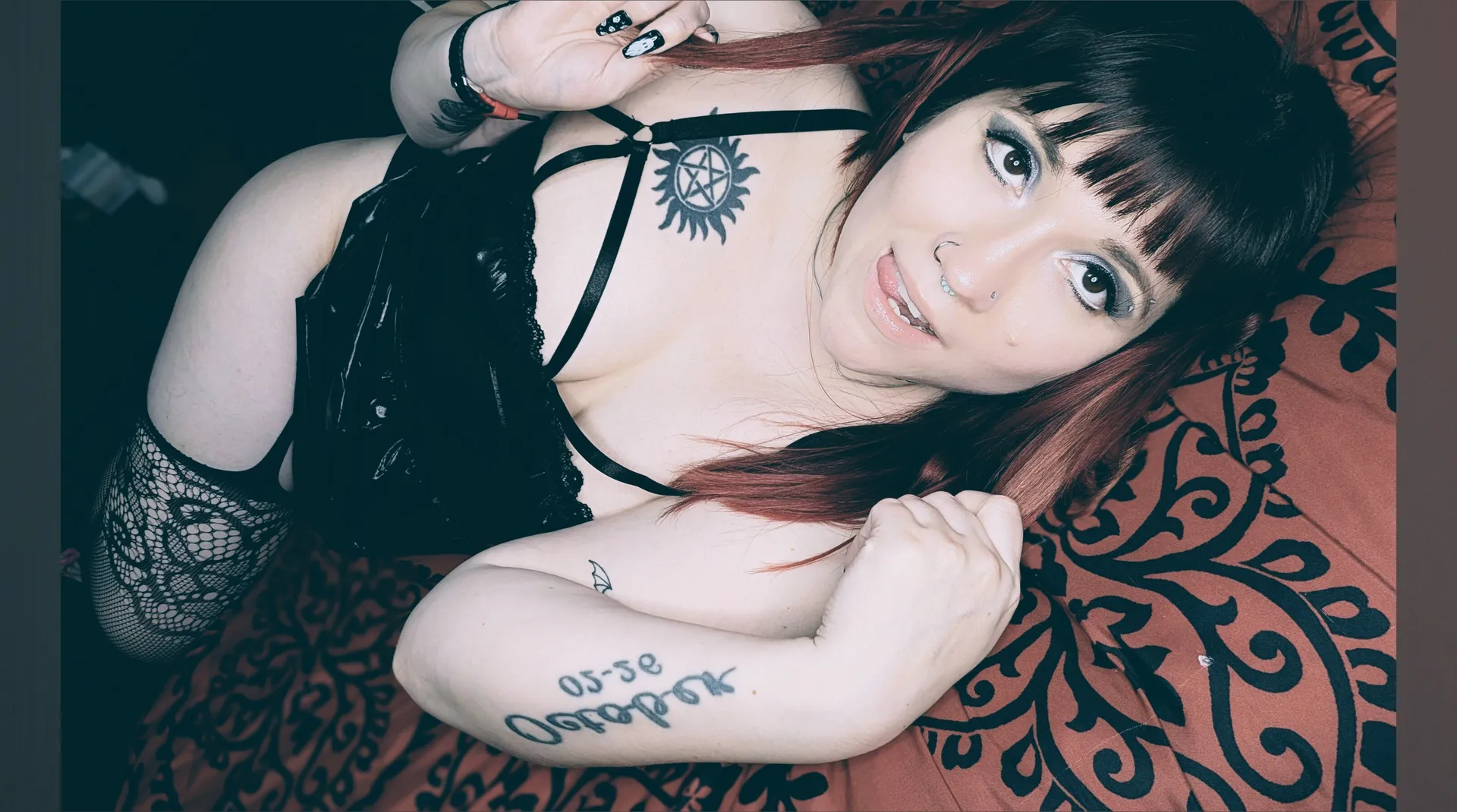 VvPurpleRosevV OnlyFans header