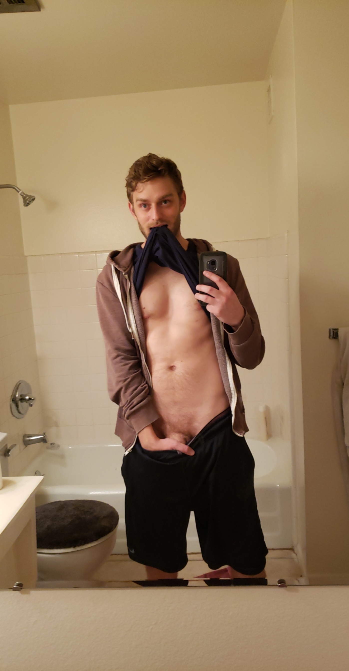 VVThompson OnlyFans header